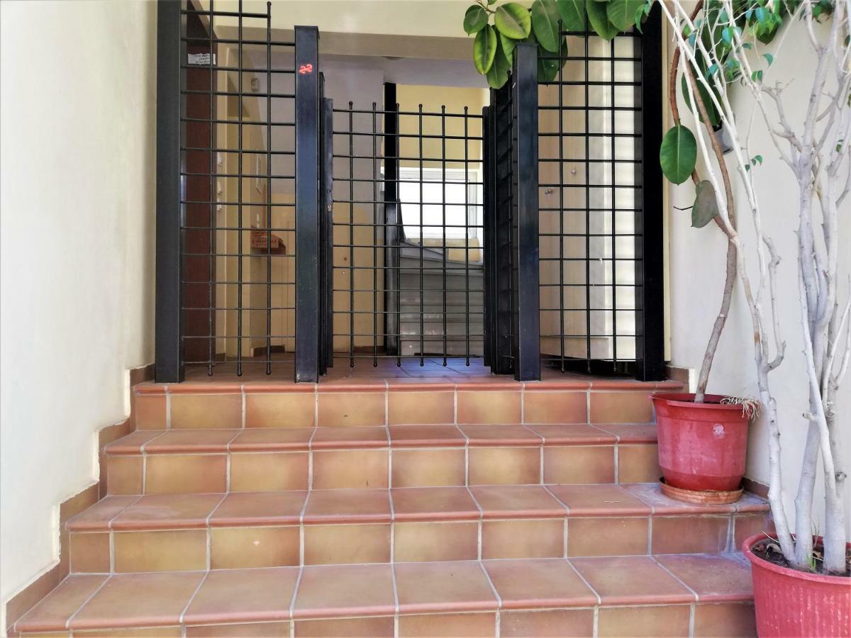 Kalamata Downtown Apartment Екстер'єр фото