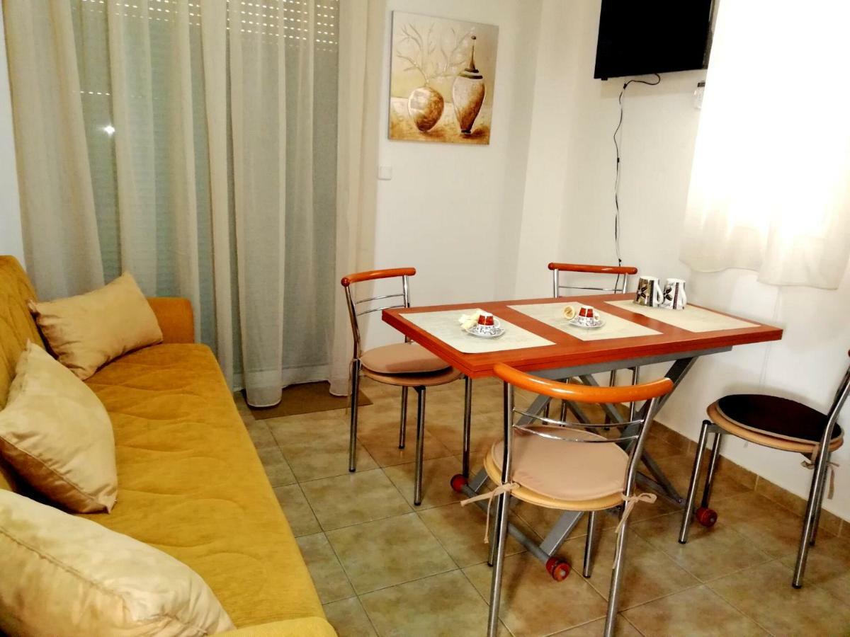 Kalamata Downtown Apartment Екстер'єр фото
